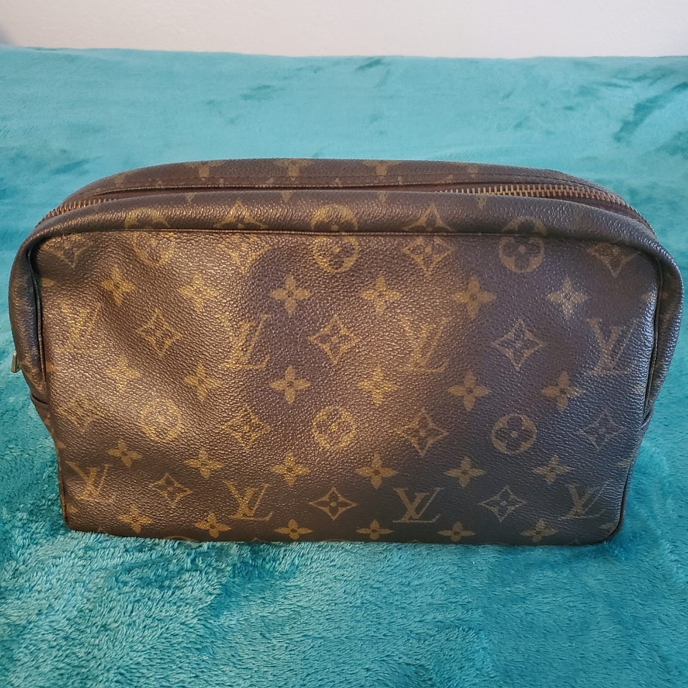 Vintage Louis Vuitton Trousse Toilette 28 Bag